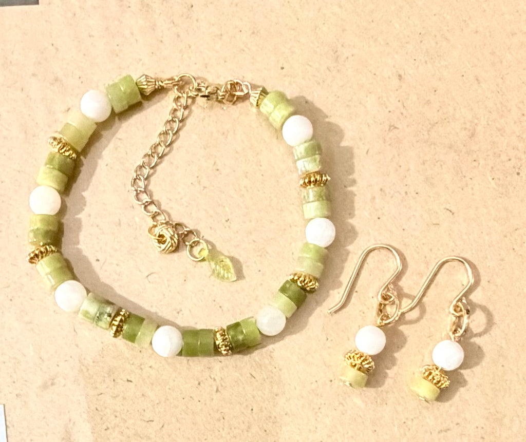 Natural Green Jade and White Quartz Beaded Jewelry Set with 18K Gold Plated Accents