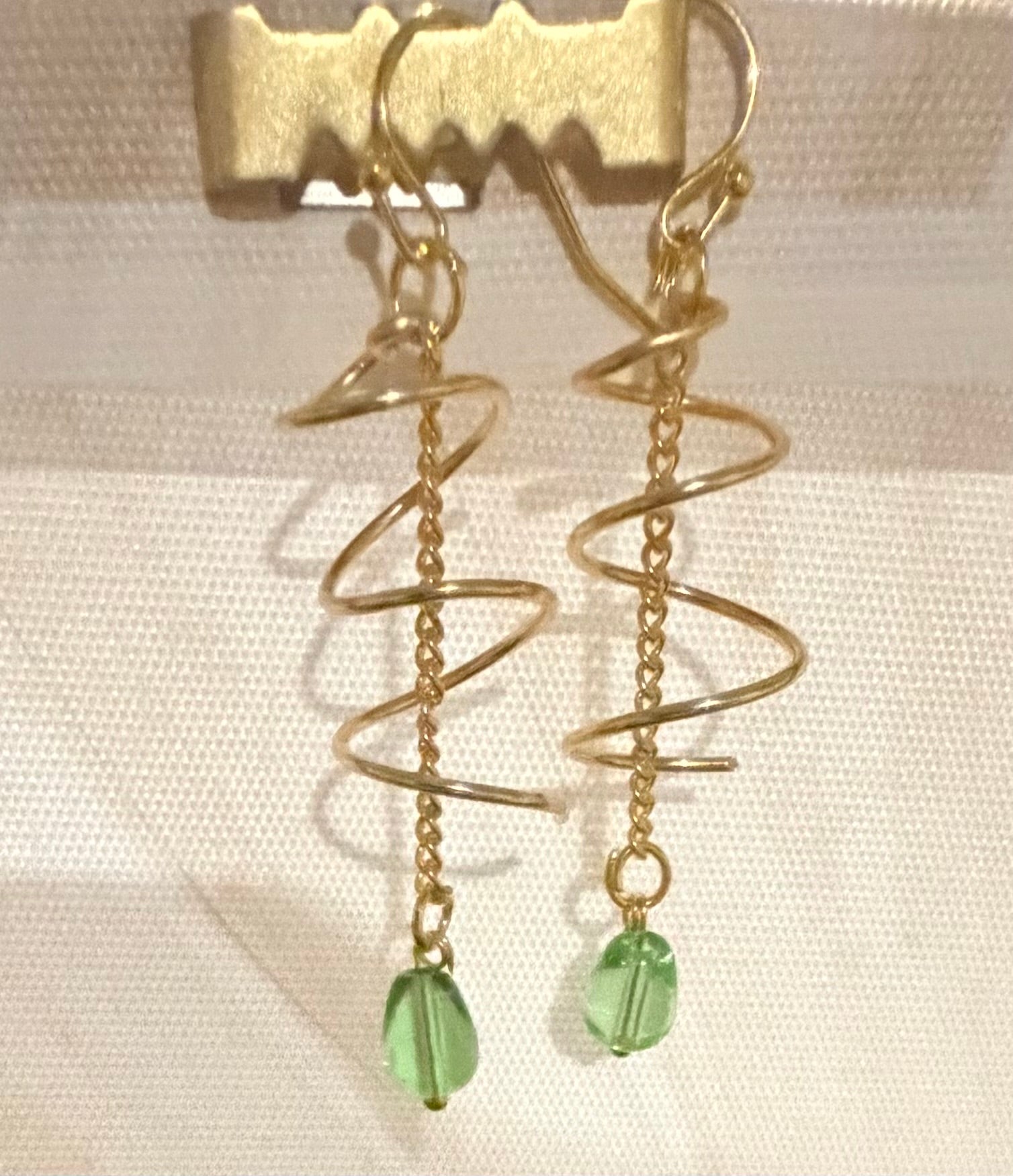 Golden Vine Peridot Crystal Spiral Jewelry Set – Dainty Nature-Green Mint Inspired Earrings & Bracelet