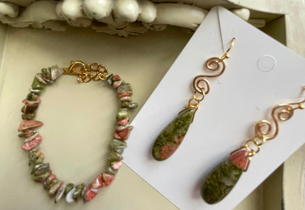 Unakite Jewelry Set – Green Pink Chip Bracelet & Teardrop Dangle Earrings, Gold Plated Handmade Healing Crystal Gift for Women- by Suzie with Sublime Designs