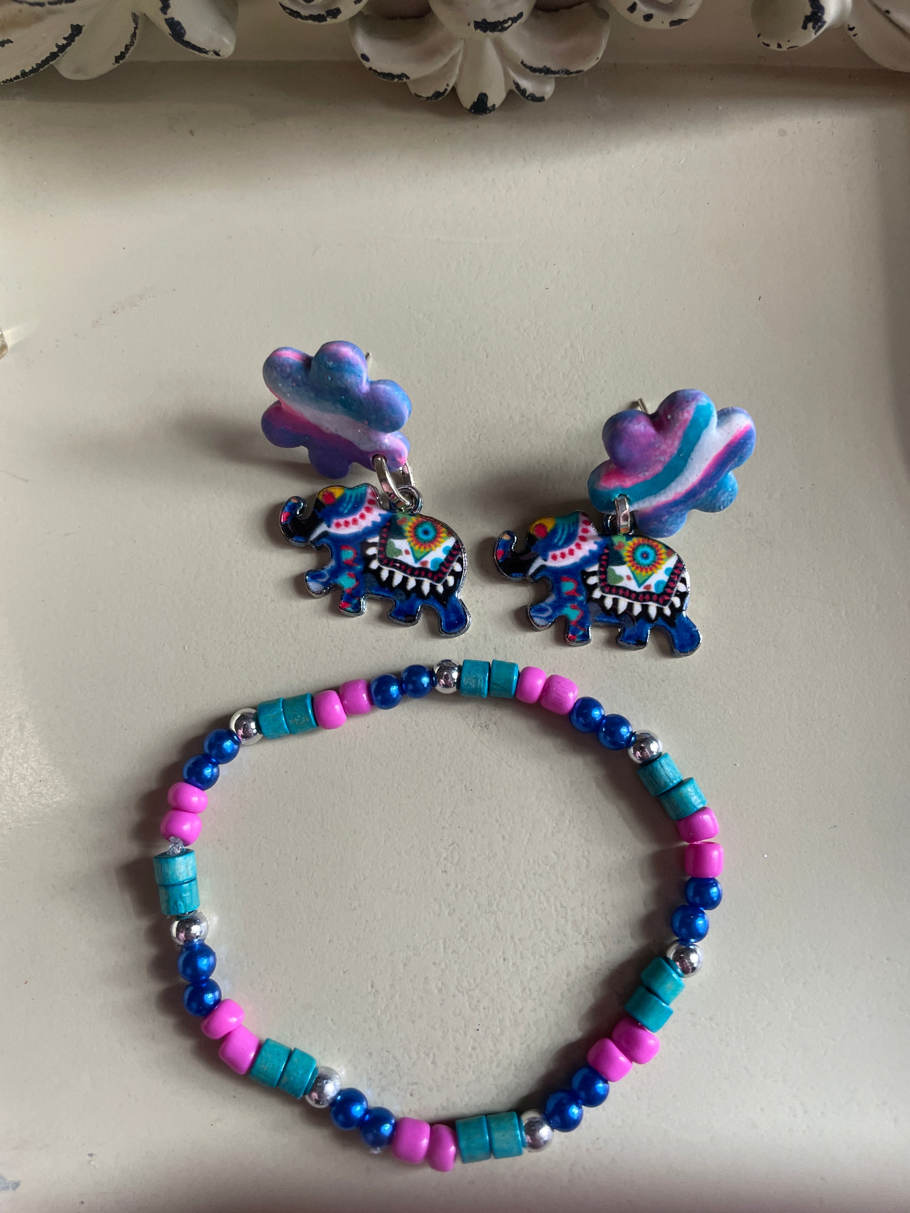 Abstract Elephant with Swirling Flower Set