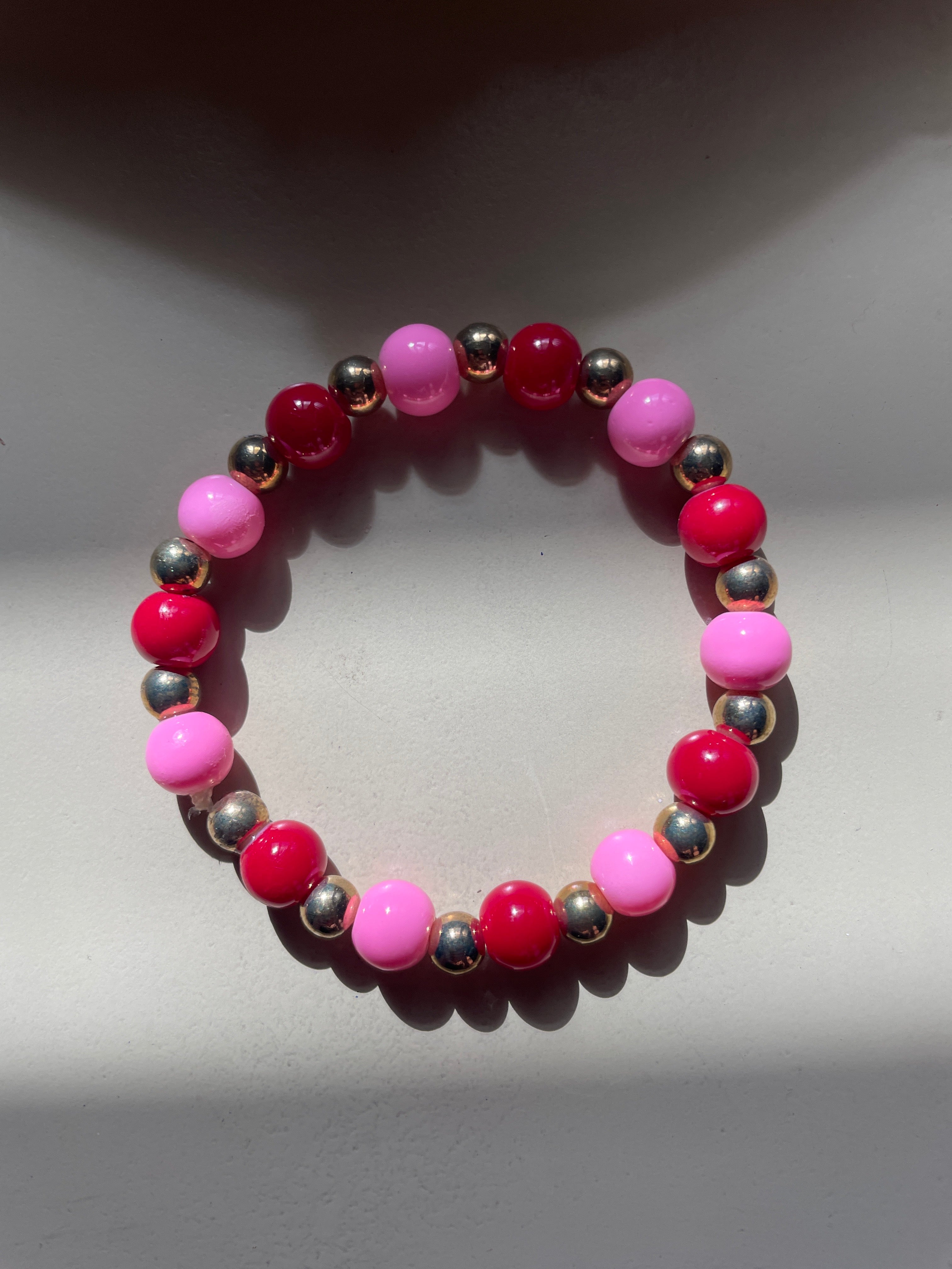 Pink Red and Gold Glass Beaded Bracelet