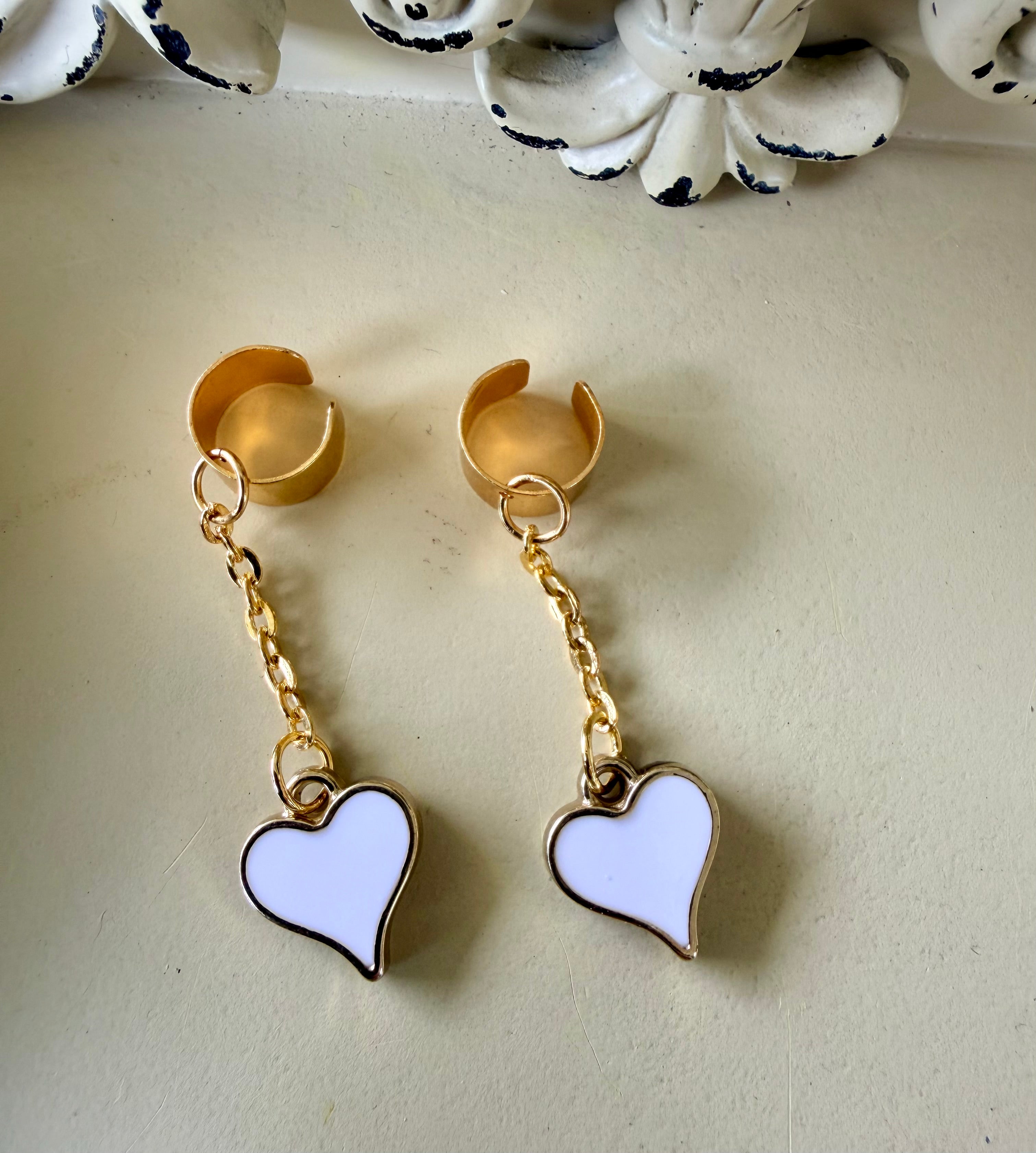 Gold Heart Chain Ear Cuff – Dainty  Cartilage Earrings