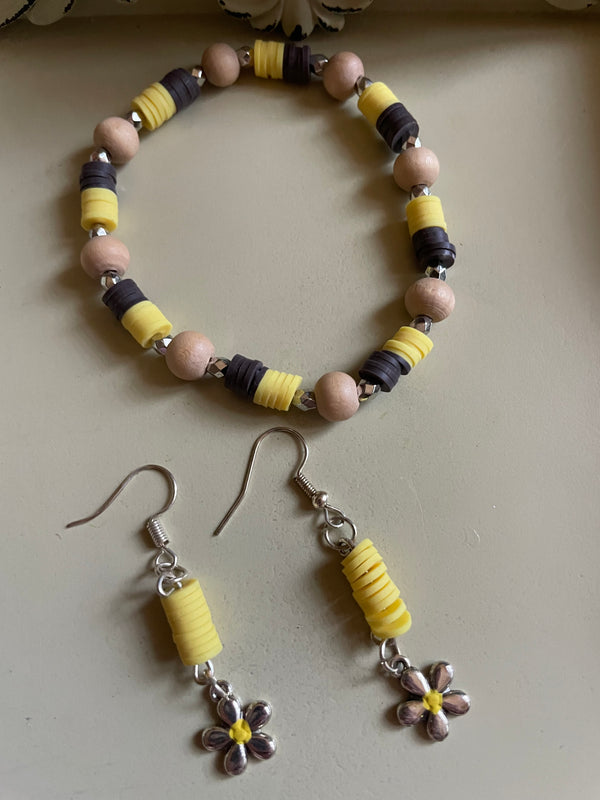 Daisy Darling Jewelry Set in Yellow