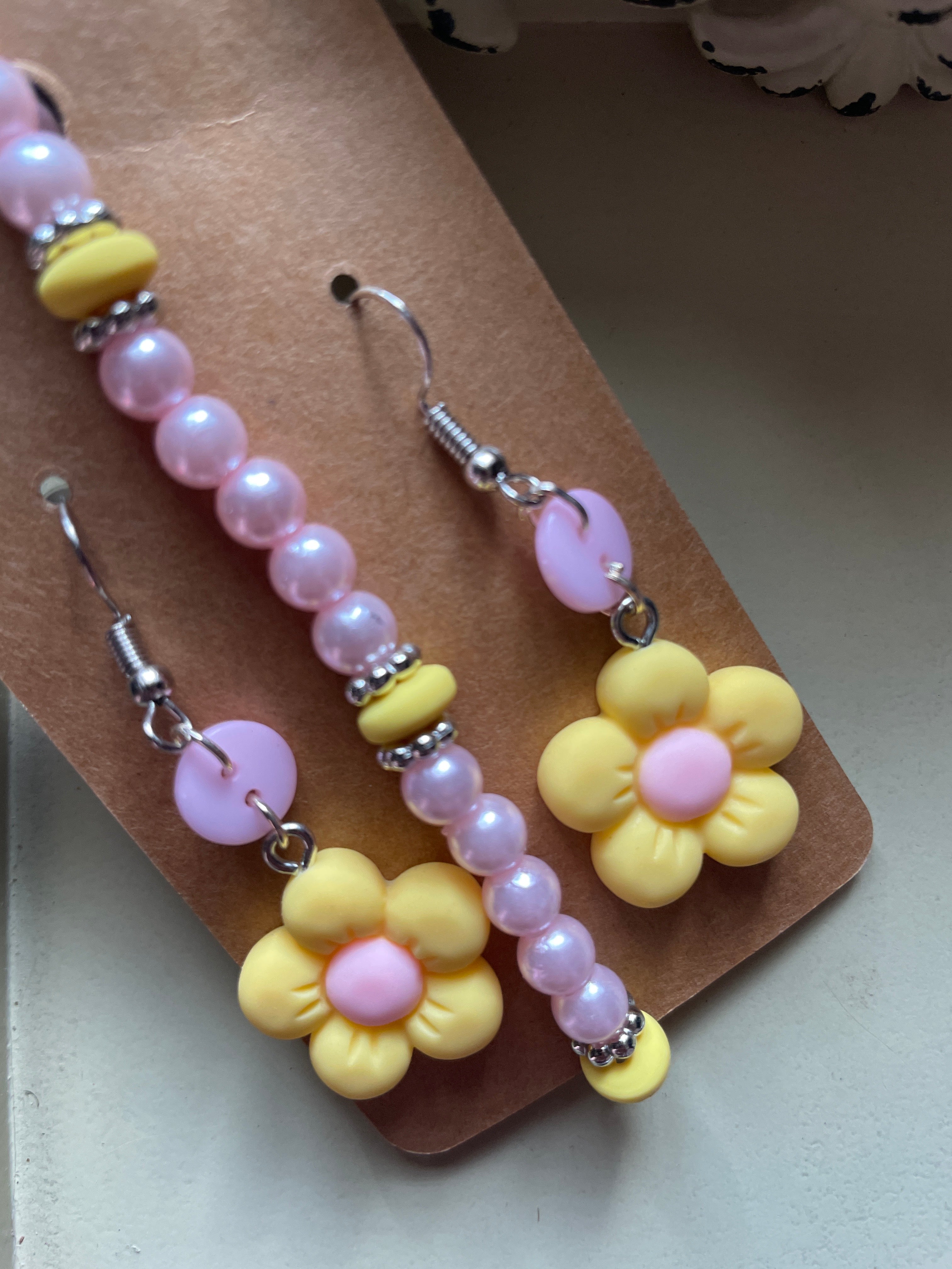 Buttercream Daisy Dream Jewelry Set