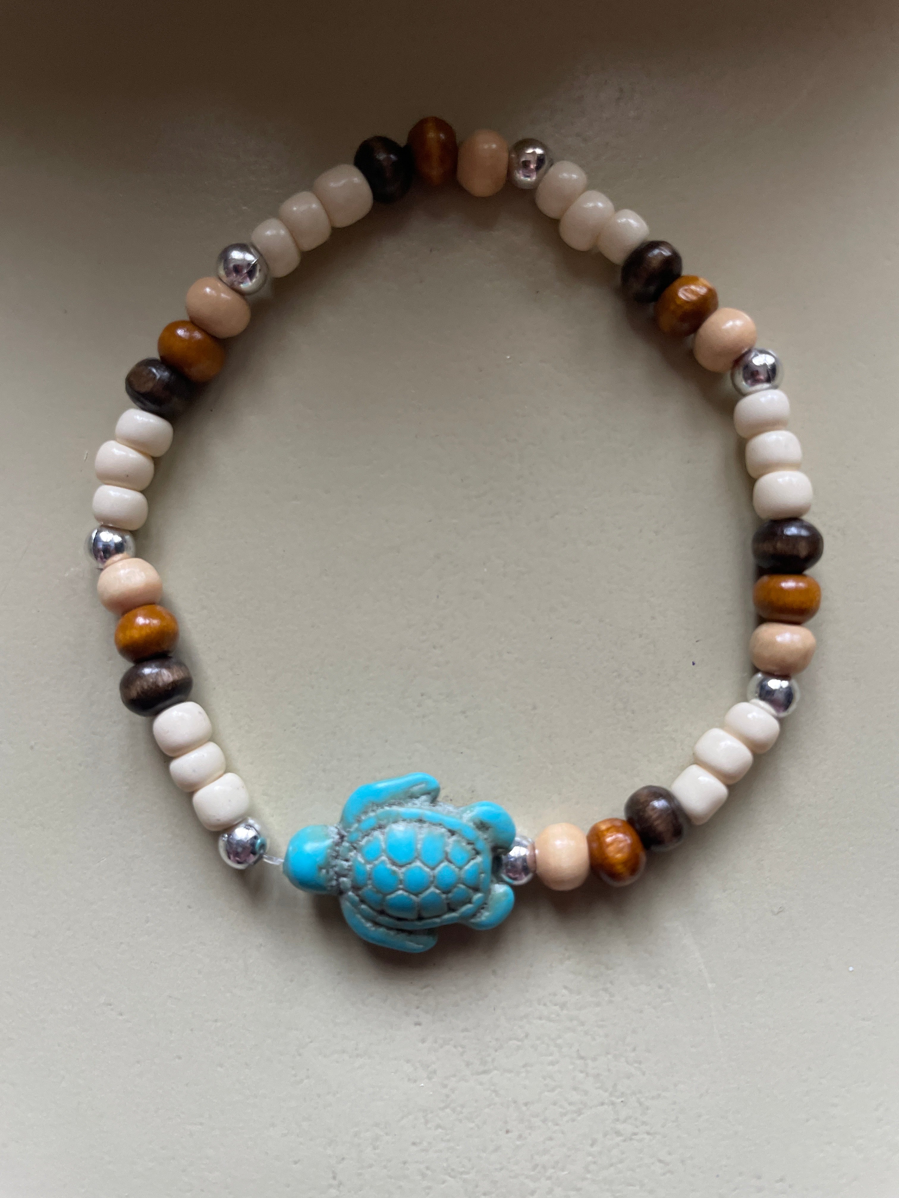 Turquoise Turtle with Flower wooden disc Jewelry set with glass beaded bracelet