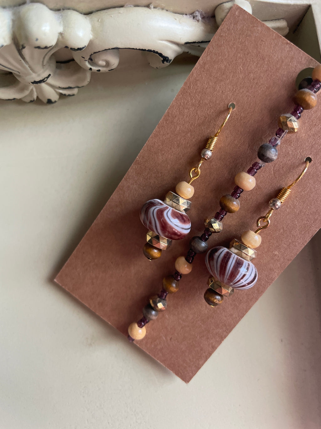 Brown Swirl Beaded Glass Set