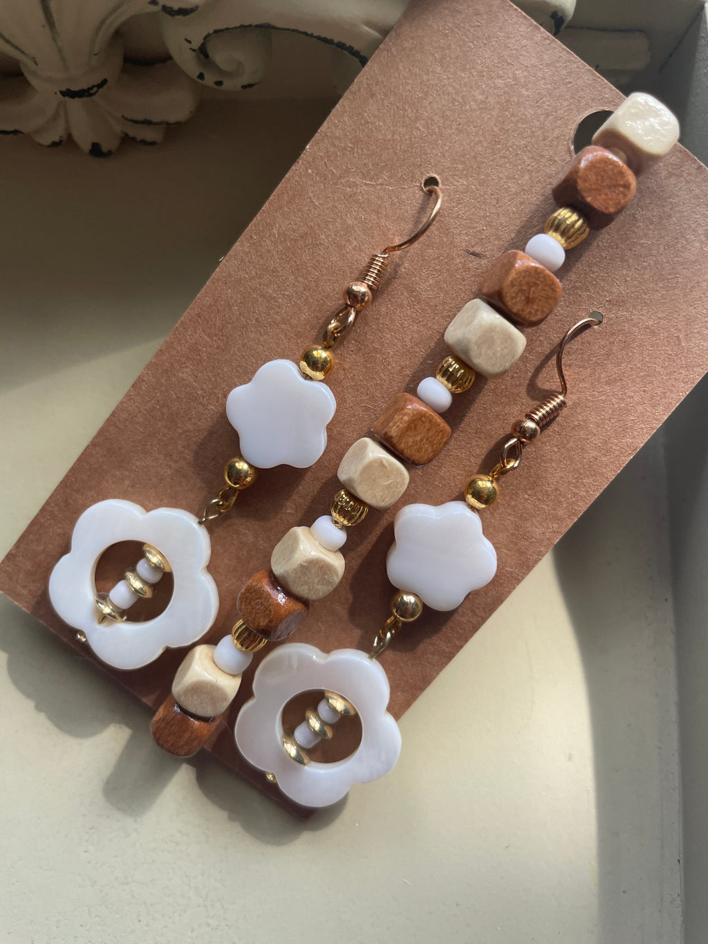 White Flower Drops with wooden square bracelet and glass beads