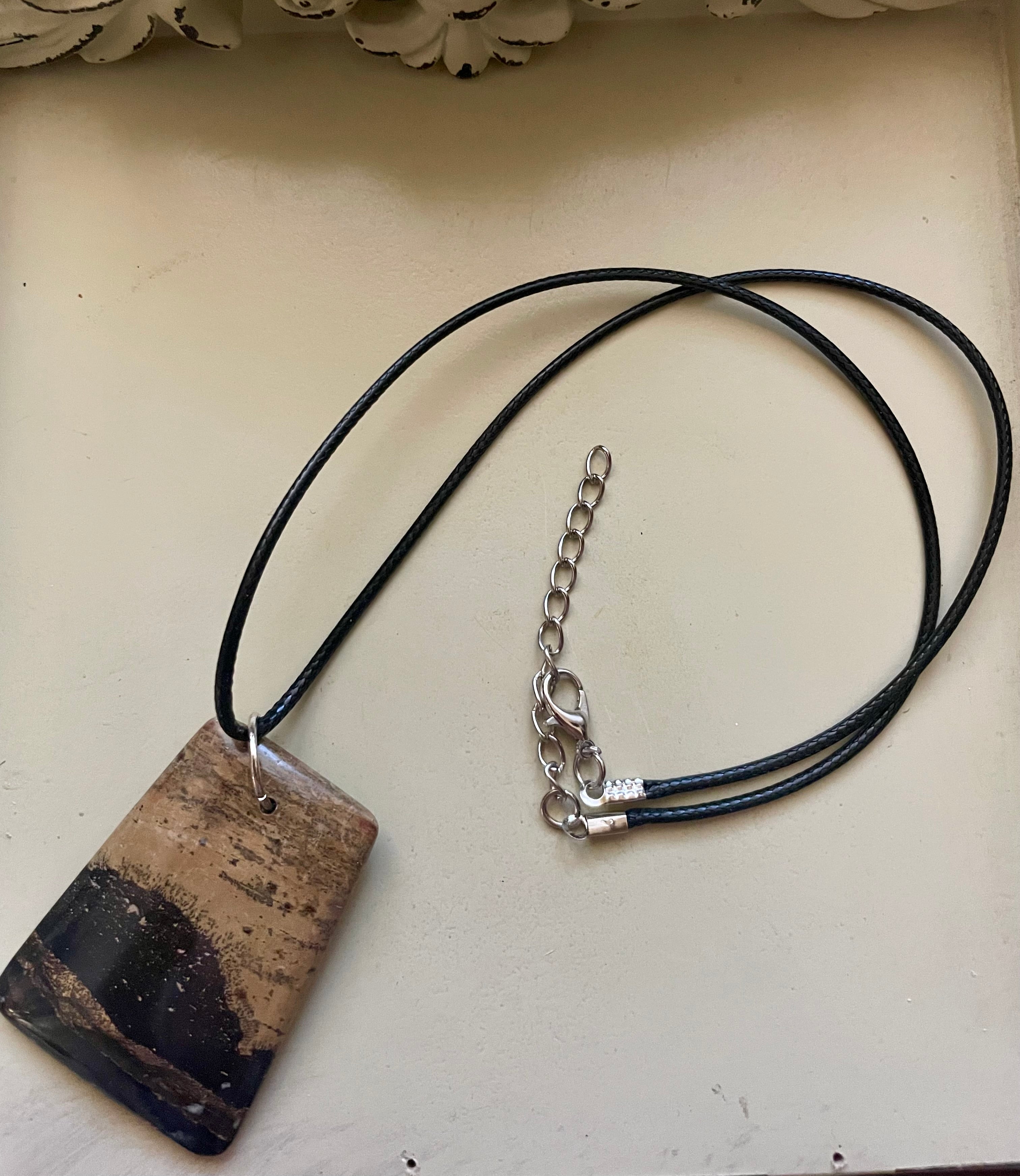 Palm Wood Agate Pendant Necklace