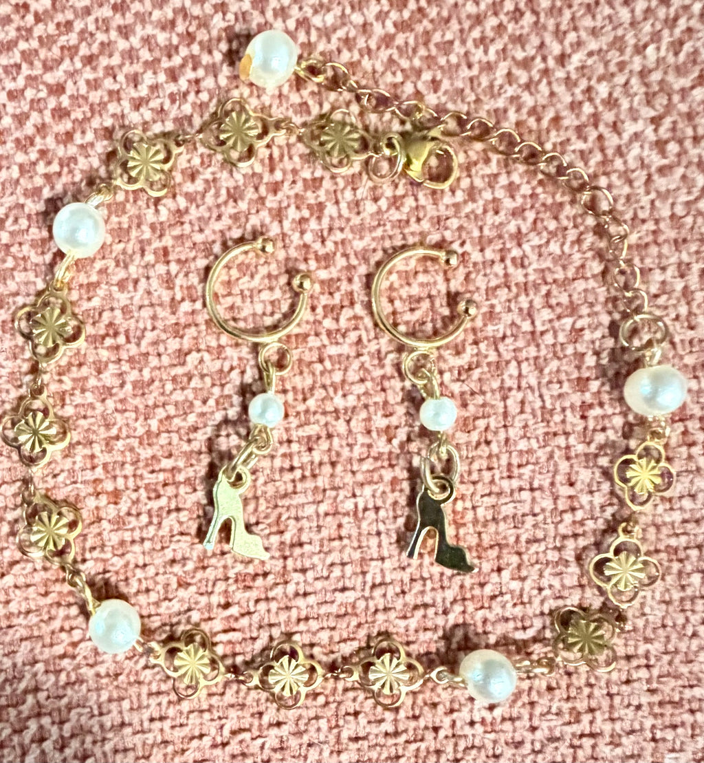 Dainty Gold Plated High Heel Pearl Ear Cuffs and Clover Flower Charm Bracelet/Anklet Set