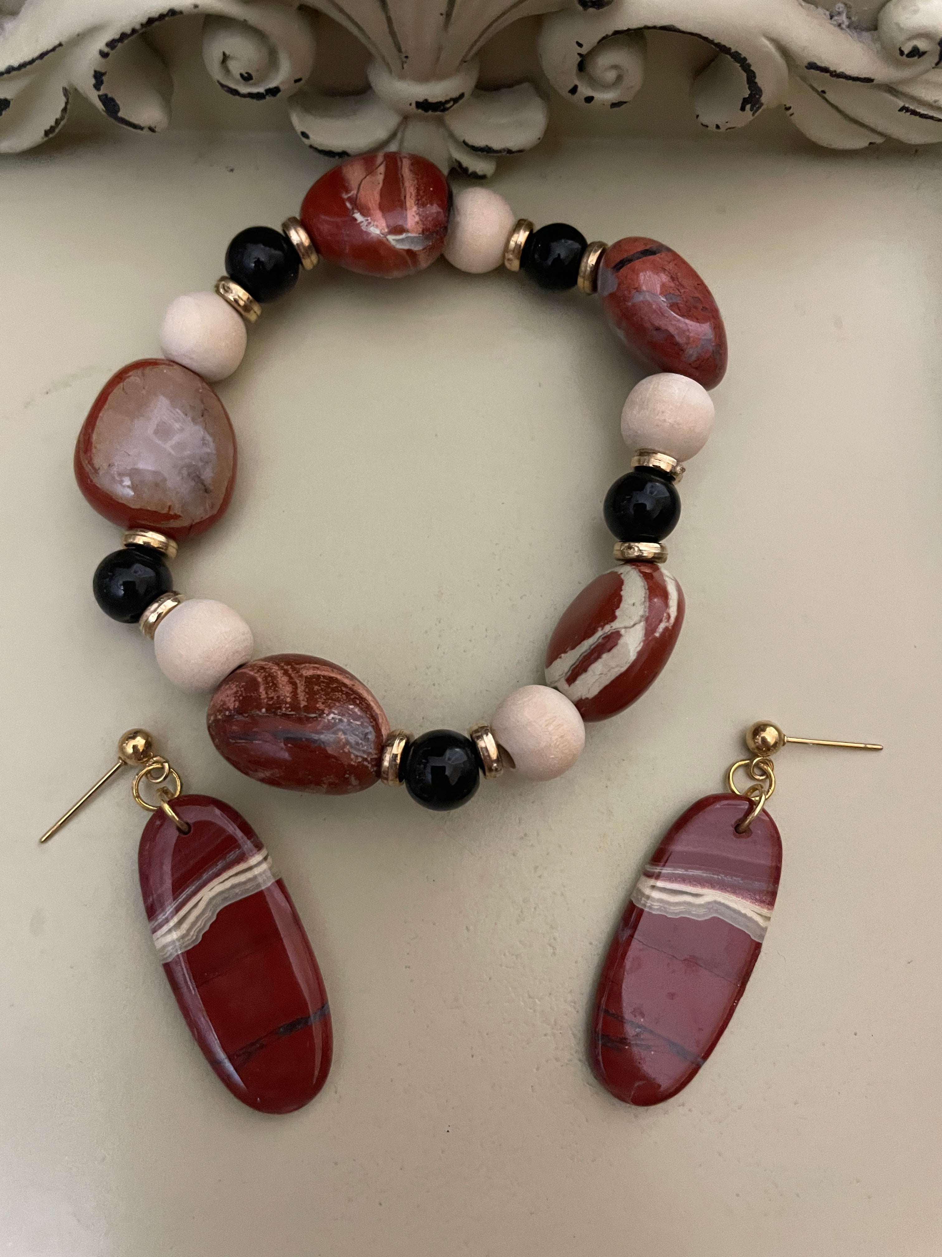 Red Jasper & Onyx Set Bracelet & Earrings